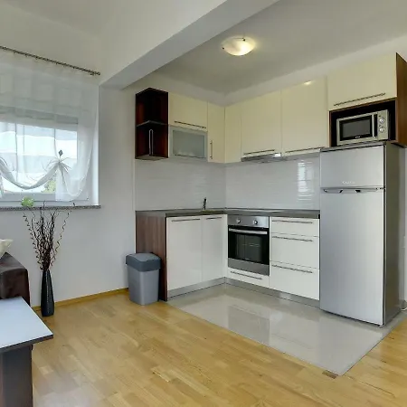 House Kralj Lejlighed *