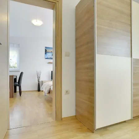 House Kralj *